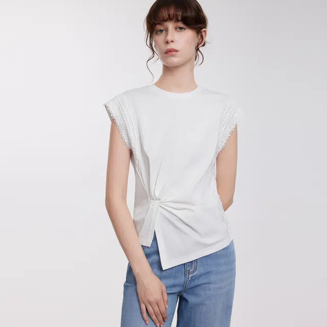 ELLE T