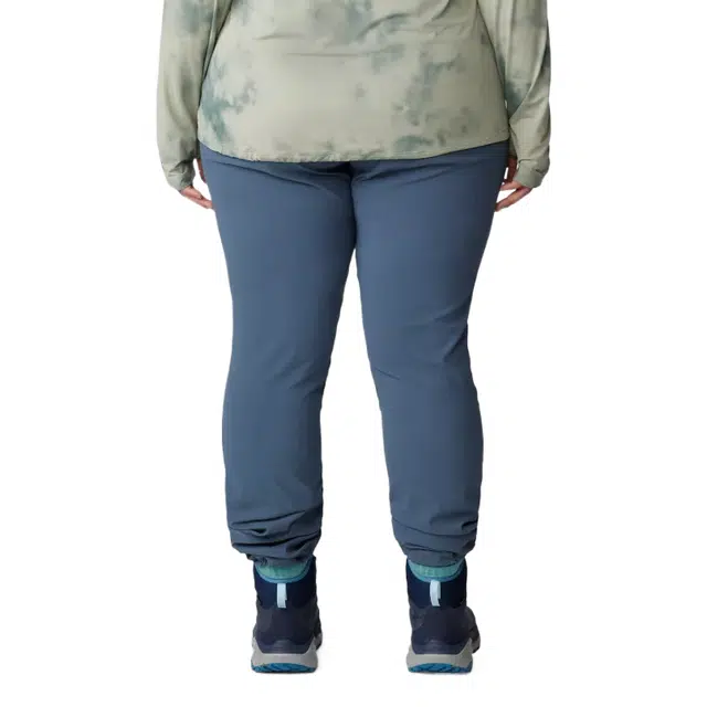 MOUNTAIN HARDWEAR