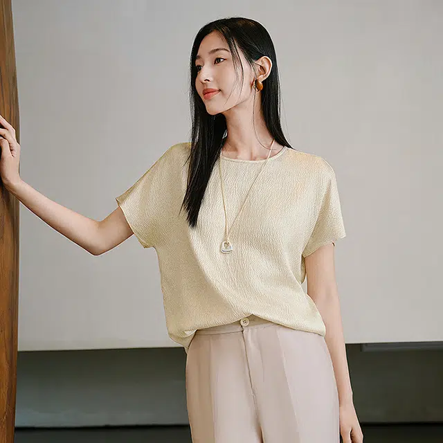 玖姿安娜蔻 时尚简约舒适短袖雪纺衫 女款