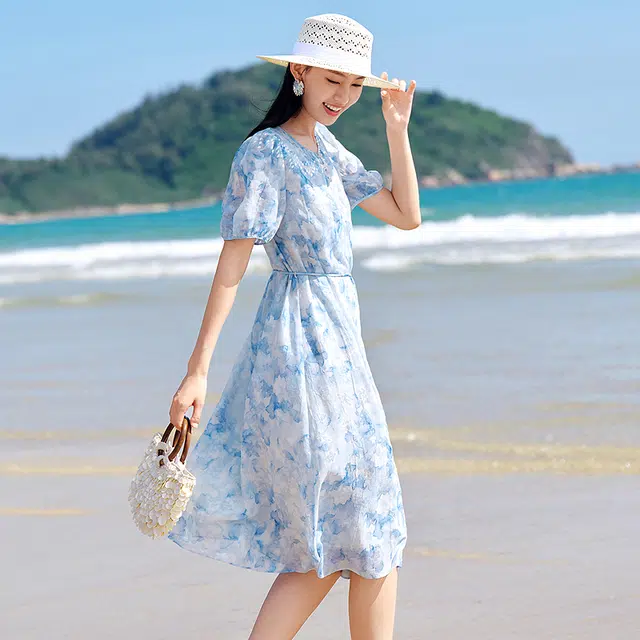 玖姿安娜蔻 欧若风度假手绘晕染花卉显瘦收腰短袖连衣裙 女款