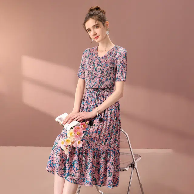 粉红玛琍 春,夏,秋 时尚压皱短袖连衣裙 收腰 女款 粉色