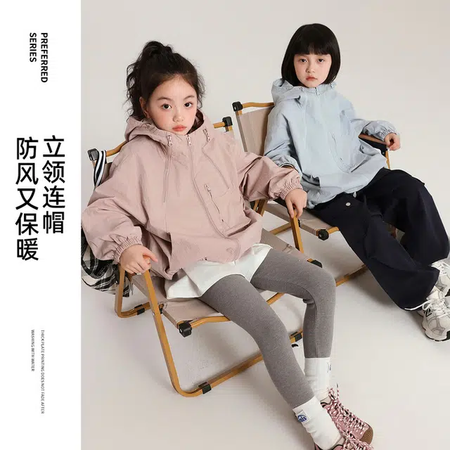 俞兆林冲锋衣 设计耐磨洋气 儿童款