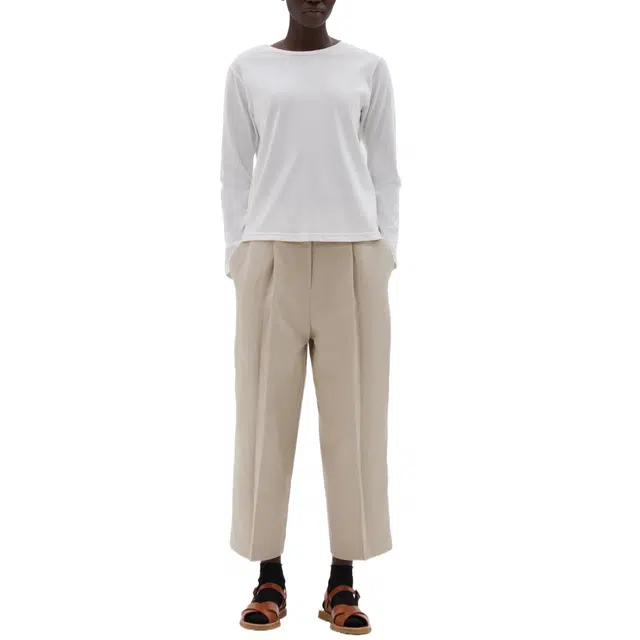 MARGARETHOWELL T