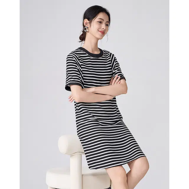 爱依莲 条纹百搭简约短袖连衣裙 女款