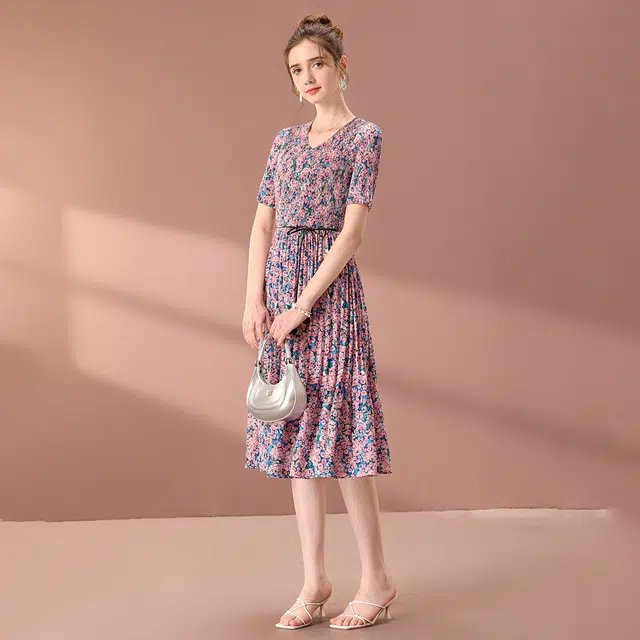 粉红玛琍 春,夏,秋 时尚压皱短袖连衣裙 收腰 女款 粉色