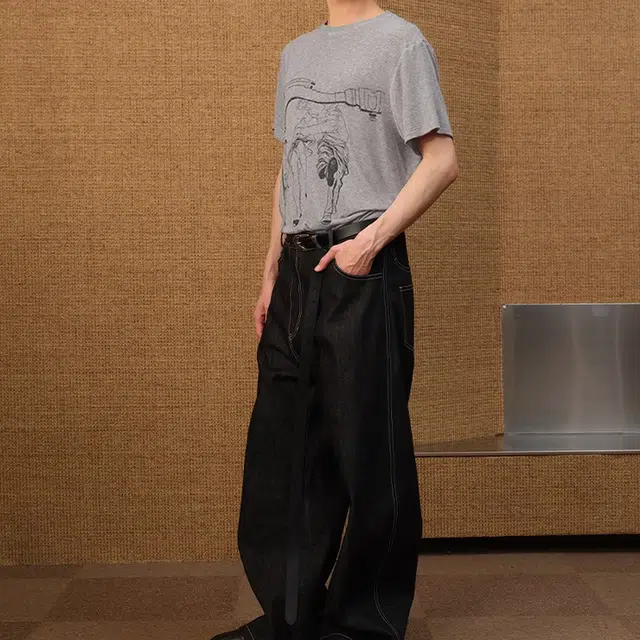 J CAESAR STUDIO T