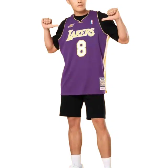 NBA Authentic 2000 8