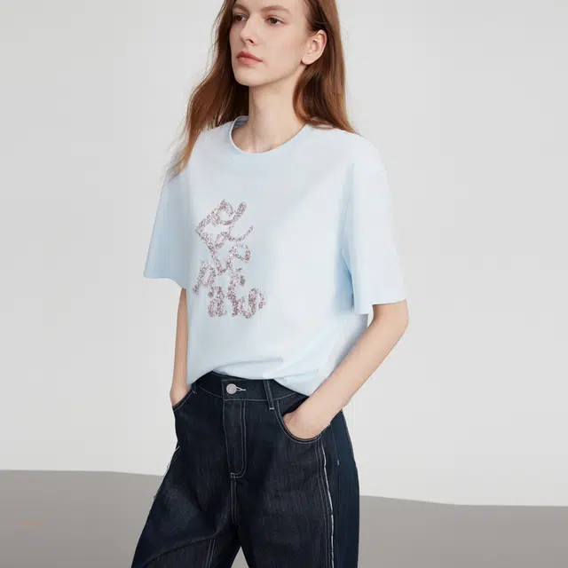 ELLE T