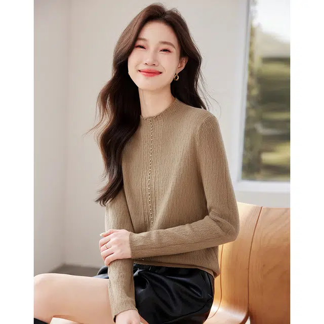 爱依莲 春秋款 时尚洋气半高领打底衫套头内搭上衣针织衫 女款 浅卡色