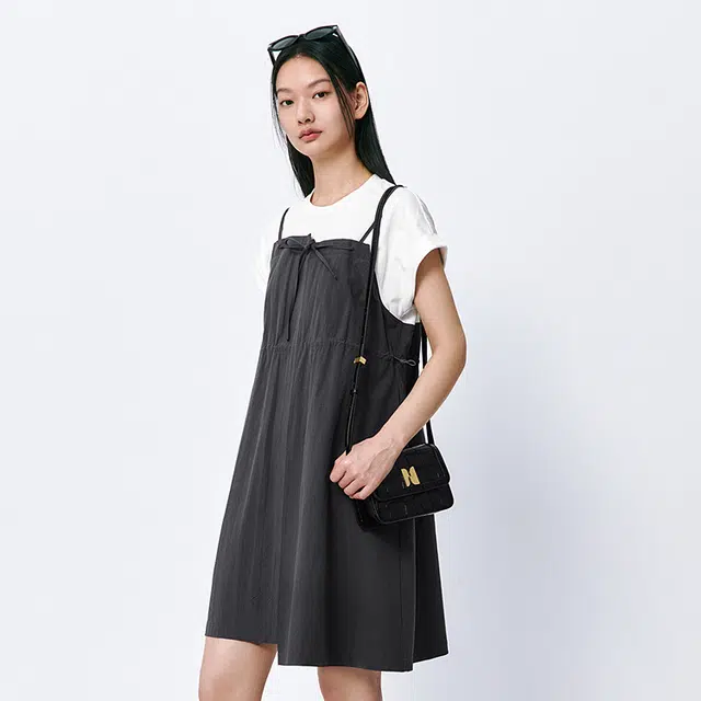太平鸟 假两件连衣裙设计感时尚撞色拼接短裙工装裙子 女款 深灰