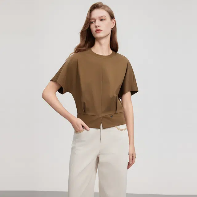 ELLE T