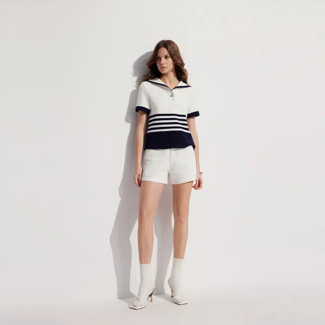 ELLE T