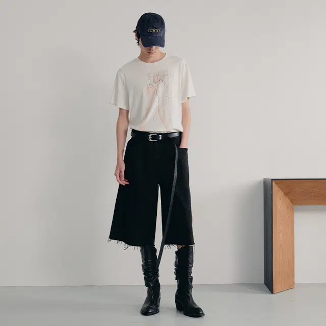 J CAESAR STUDIO T