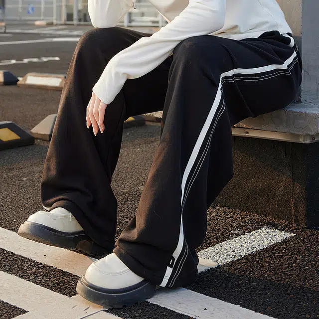 美特斯邦威 压褶高腰百搭宽松撞色通勤针织运动裤 女款