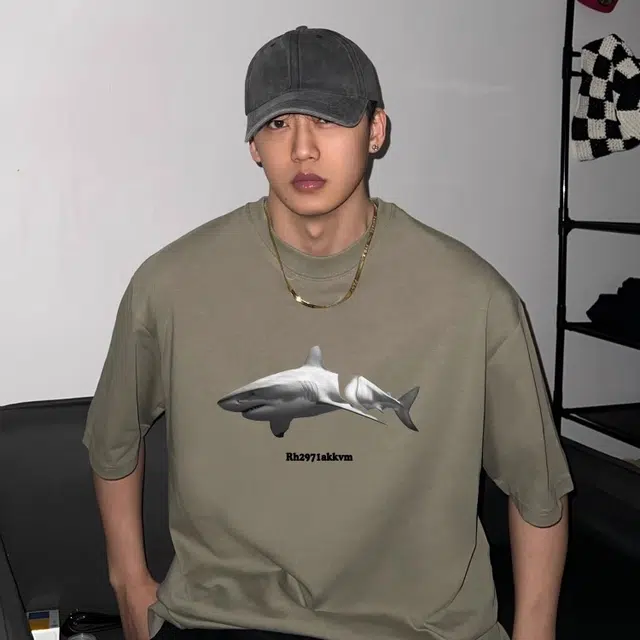 HIPHOPPUNKS T