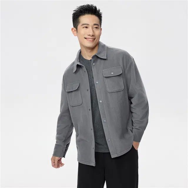 佐丹奴 摇粒绒工装口袋翻领针织休闲外套夹克 男款