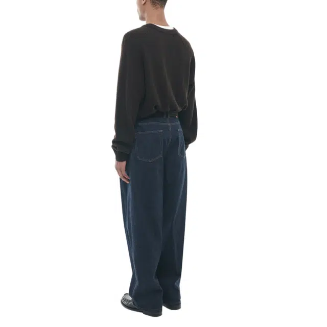 BESLOW OVERSIZED V NECK KNIT