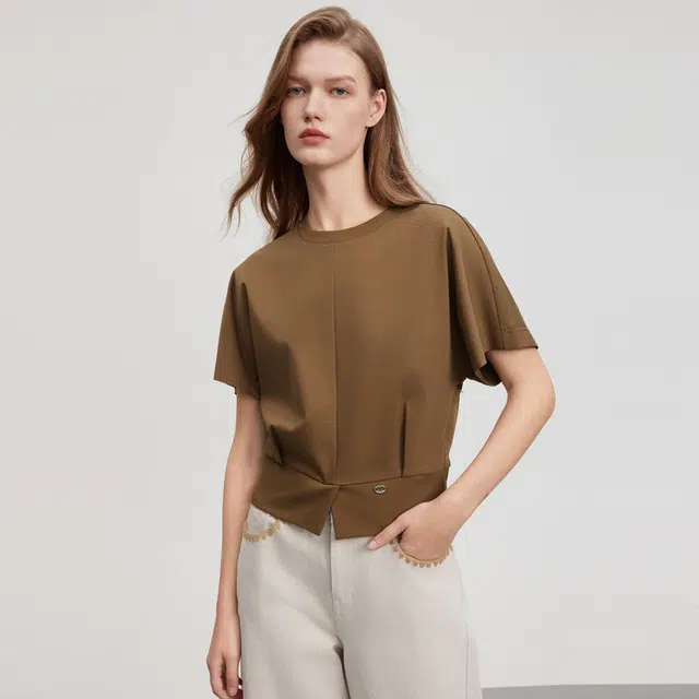 ELLE T