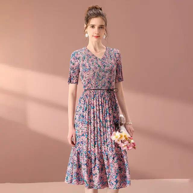 粉红玛琍 春,夏,秋 时尚压皱短袖连衣裙 收腰 女款 粉色
