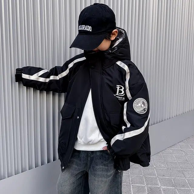 雅鹿羽绒服 宽松潮流连帽洋气长袖 黑色 青少年