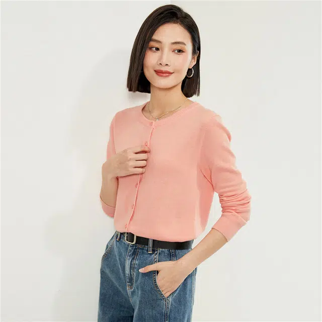 佐丹奴 纯色百搭通勤圆领单排扣开衫长袖针织衫 女款