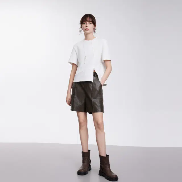 ELLE T