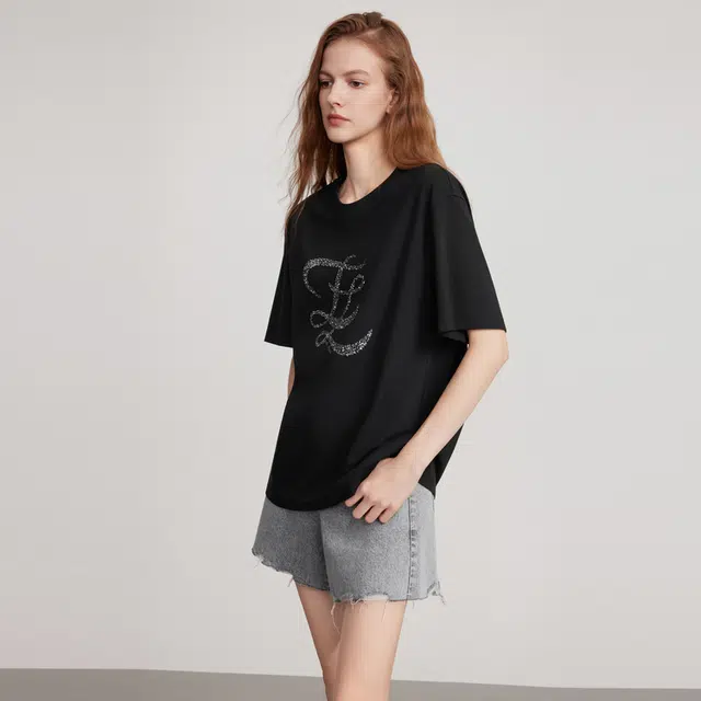 ELLE T