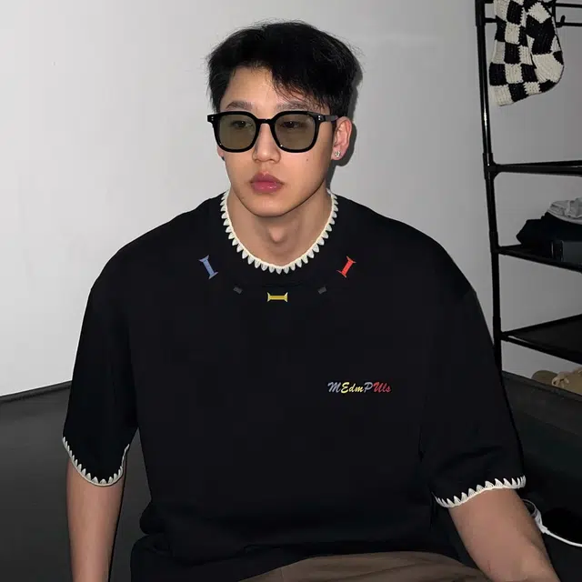 HIPHOPPUNKS T