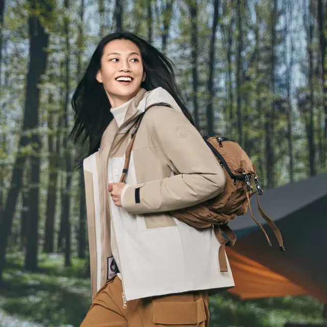 波司登 户外防风水三合一可脱卸内胆羽绒服 女款