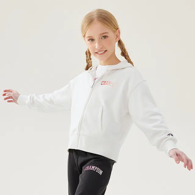 Champion Kids logo c