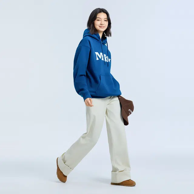 美特斯邦威 趣味字母图案宽松休闲百搭连帽卫衣 男女同款