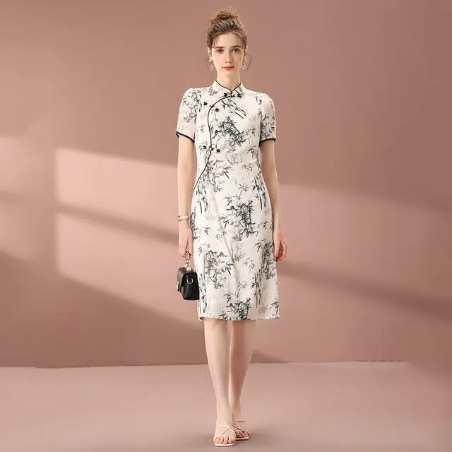 粉红玛琍 春,夏,秋 国风立领修身短袖连衣裙 收腰 女款 绿色