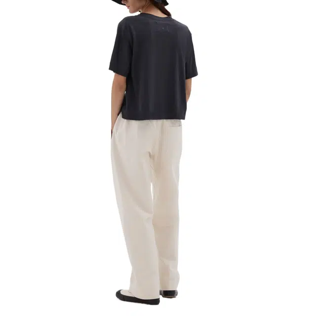 MARGARETHOWELL MHL. T
