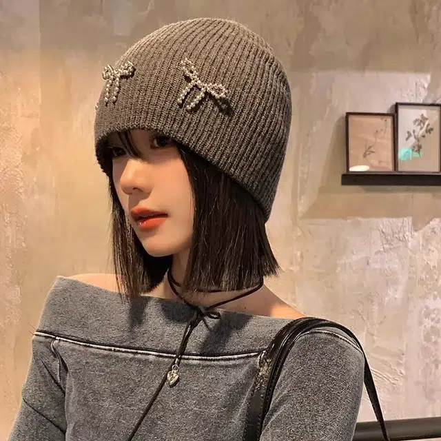 恩僾德 酷比鎏金蝴蝶结针织显脸高颜值小众复古黑冷帽 聚酯纤维 绒线帽 男女同款情侣款