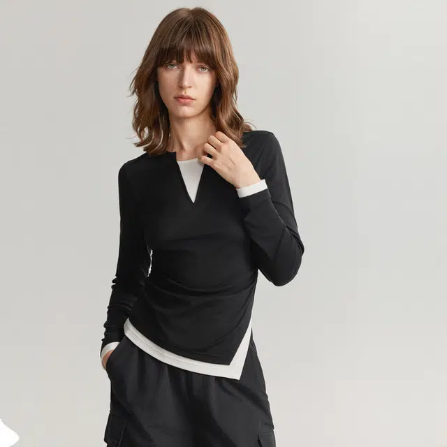 ELLE T