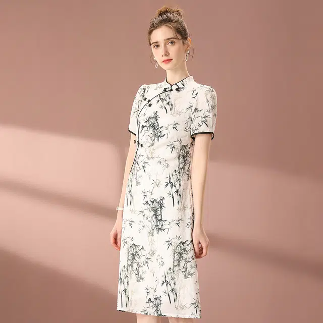 粉红玛琍 春,夏,秋 国风立领修身短袖连衣裙 收腰 女款 绿色