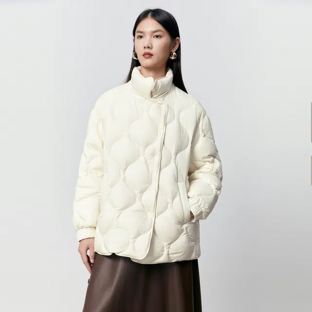 太平鸟 配围脖短款羽绒服 女款 米白
