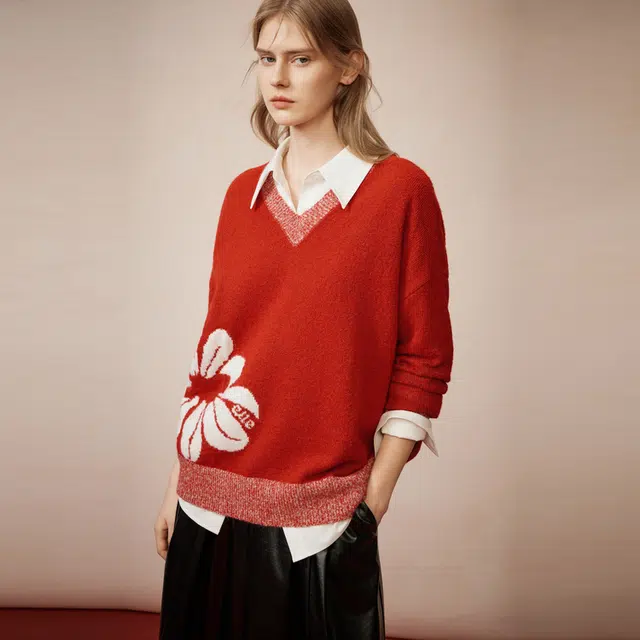 ELLE V
