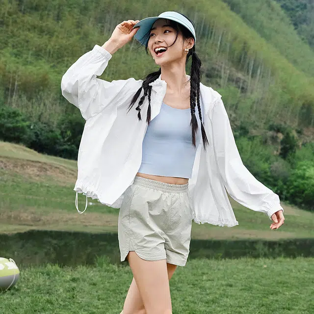 玖姿安娜蔻 时尚舒适百搭连帽气质休闲防晒服 女款