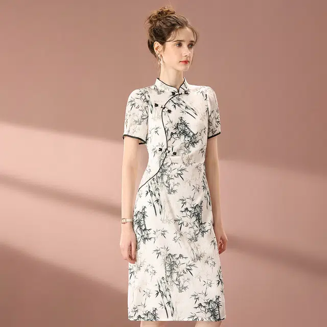 粉红玛琍 春,夏,秋 国风立领修身短袖连衣裙 收腰 女款 绿色