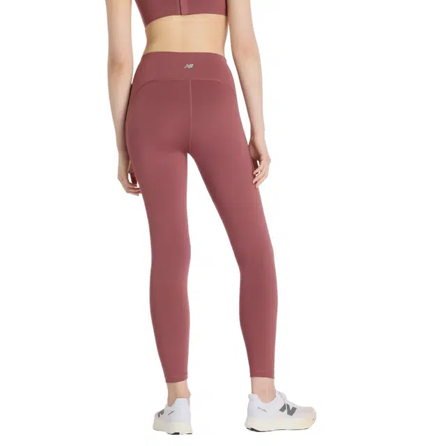 New Balance Sleek Pocket