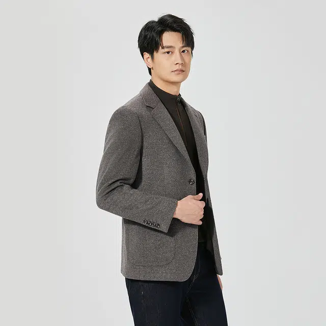 利郎 骆驼绒保暖纯色时尚都市平驳领短款冬季毛呢大衣 男款