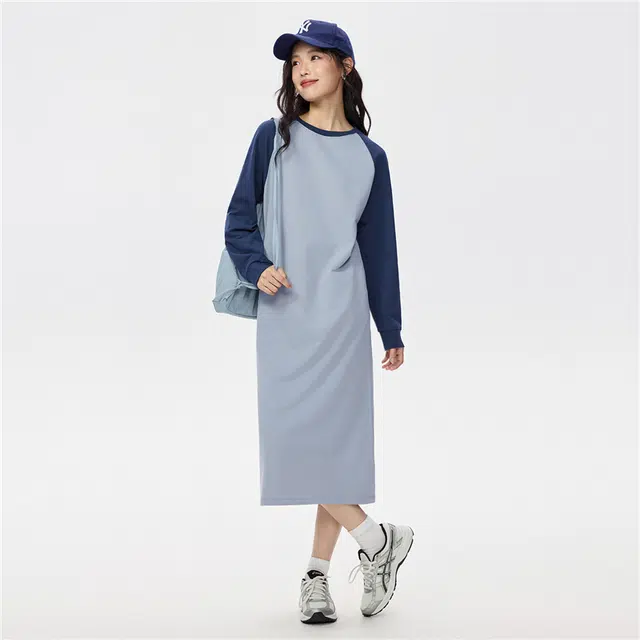 佐丹奴 纯棉撞色圆领插肩袖卫衣长袖连衣裙 女款