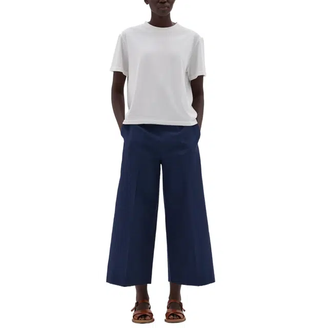 MARGARETHOWELL T