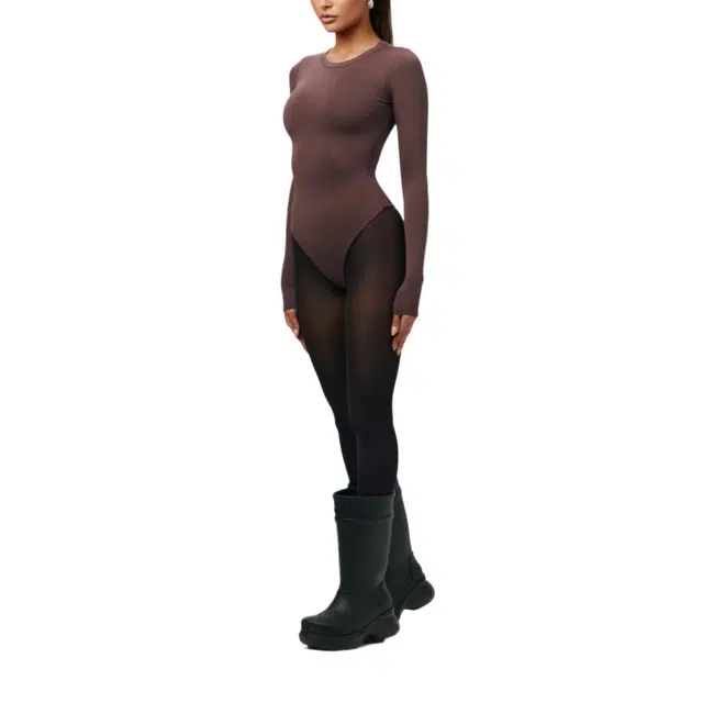 NAKED WARDROBE NW