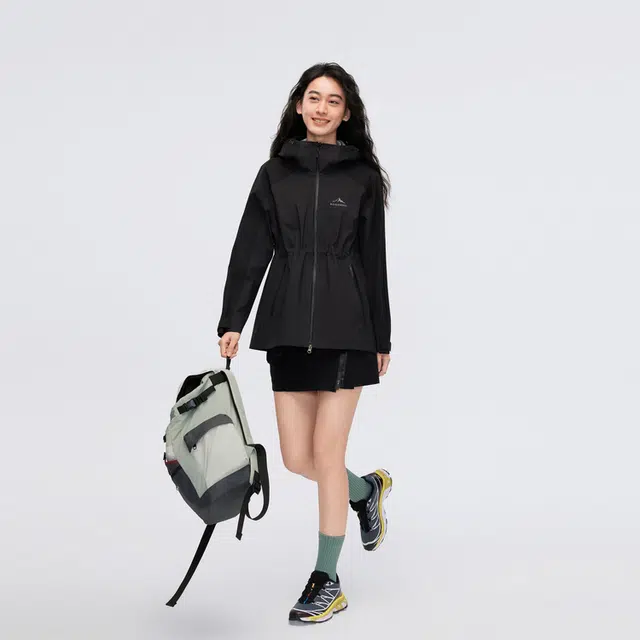 波司登  冲锋衣系列 新款春秋三防面料防风防水透气户外登山徒步骑行连帽收腰外套单壳 冲锋衣 女款