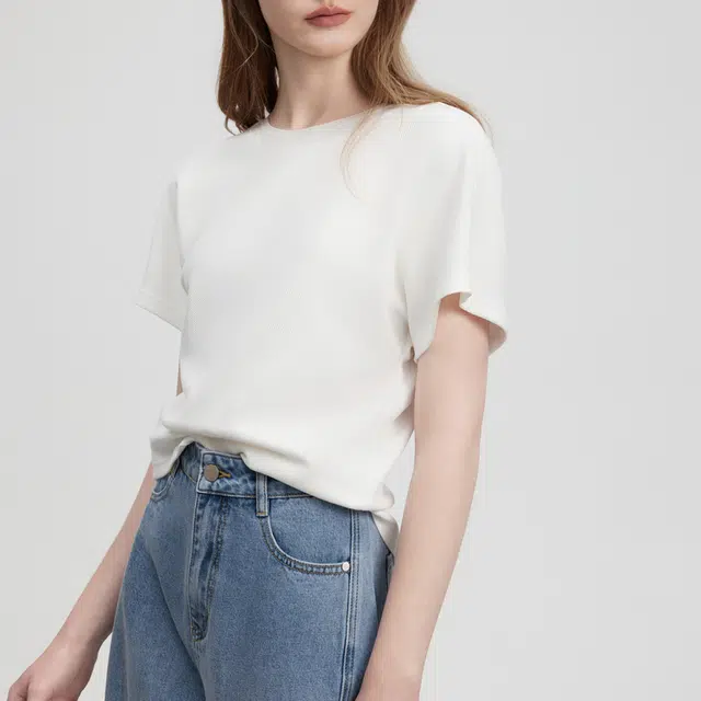 ELLE T