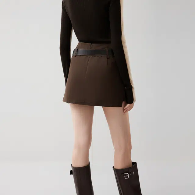 ELLE A
