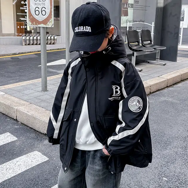 雅鹿羽绒服 宽松潮流连帽洋气长袖 黑色 青少年