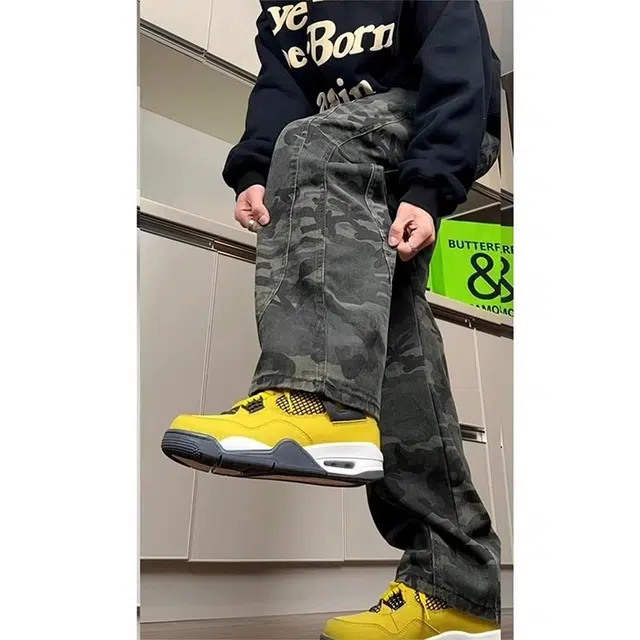 PAINT STAIN